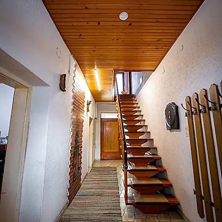 Sonnenhaus 군더셰임